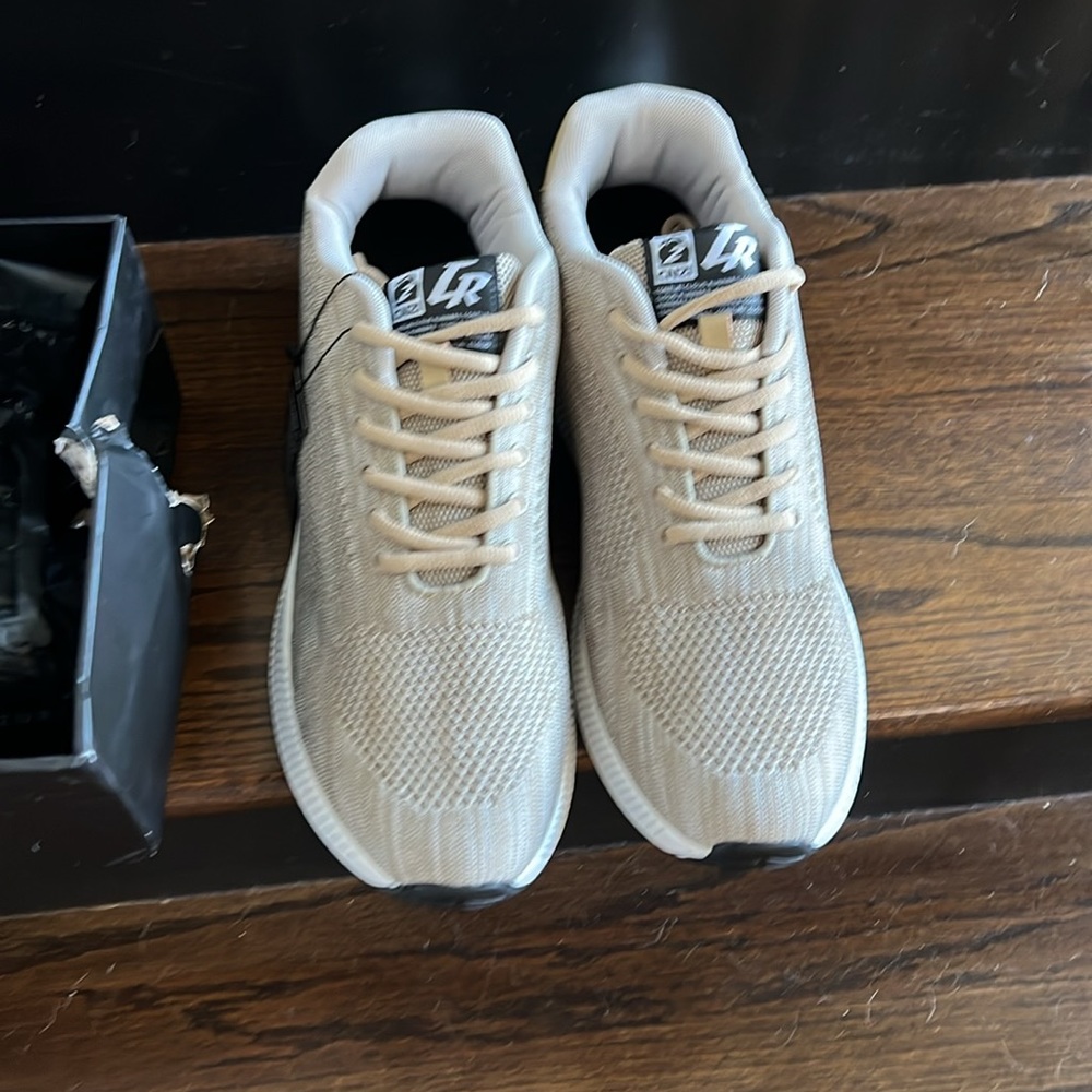 New inbox Conzuri tan sneakers! I paid $154.99. Ery nice! - Picture 4 of 7